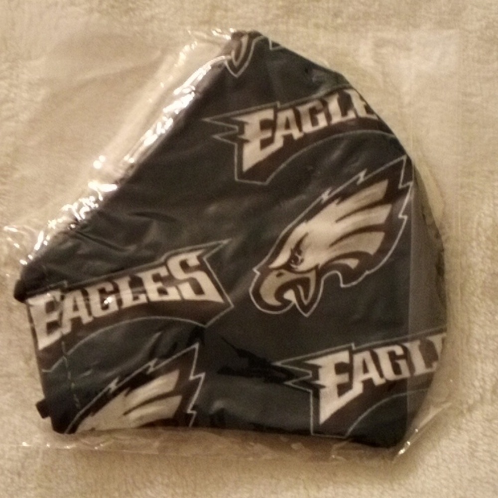 PHILADELPHIA EAGLES KIDS MASK! NEW IN PACK